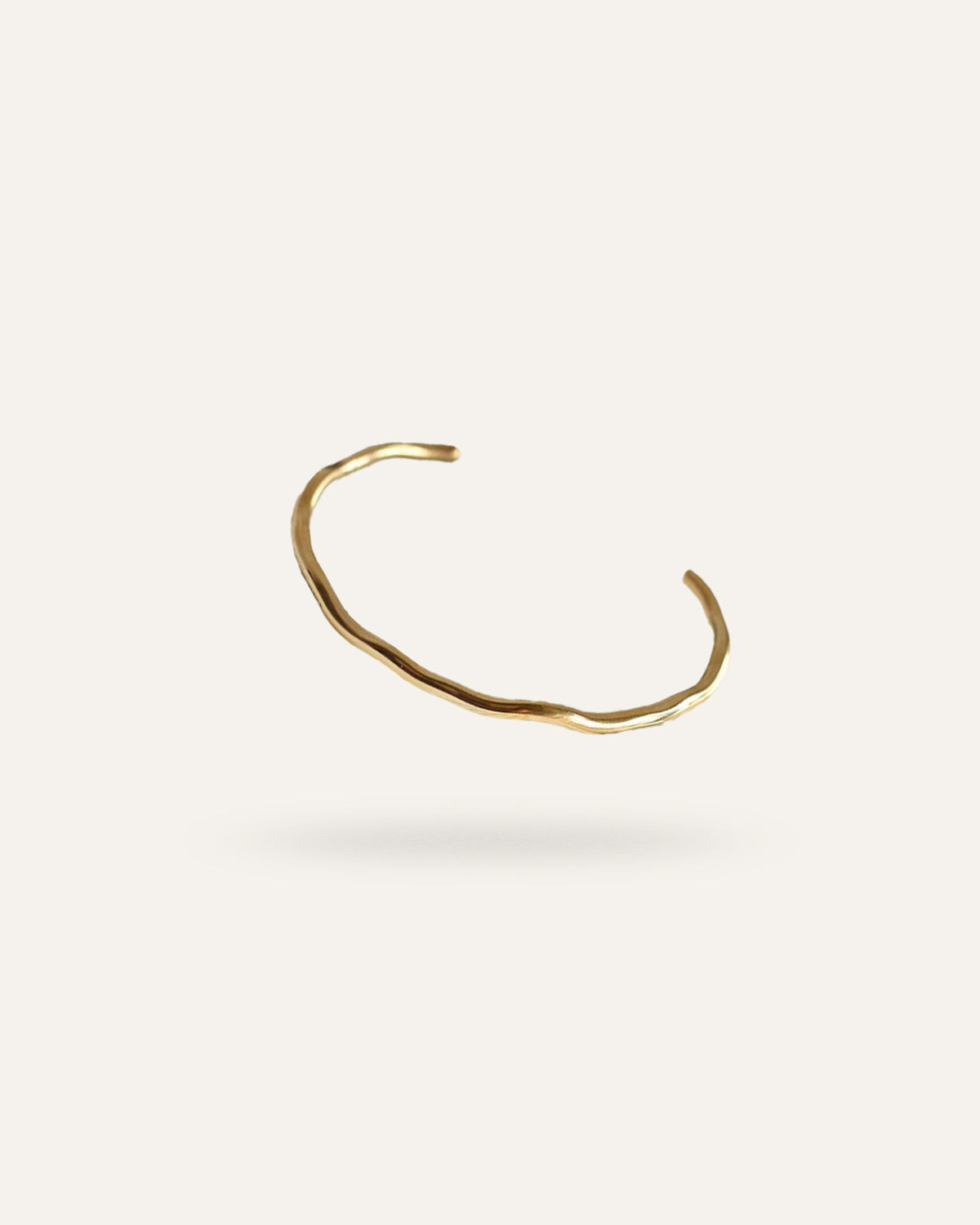 Nami Adjustable Bangle bracelet, in 18K gold-plated 316L stainless steel (gold), waterproof, hypoallergenic, by VENTÙR